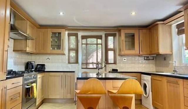 Wynyard Retreat: 3BR Charm