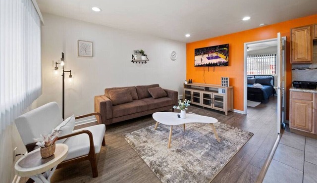 Cozy 1 Bd Apt minutes walking downtown Ferndale