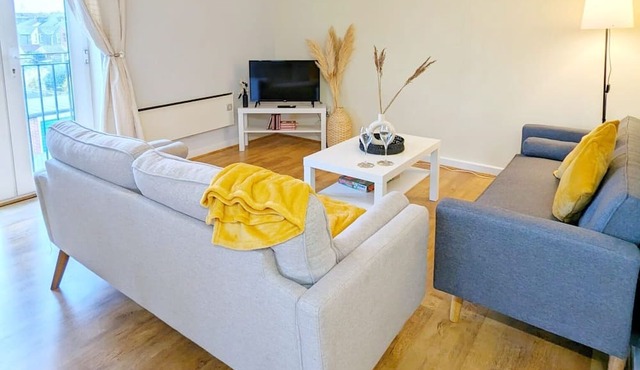 Charming 2-Bed Apartment in Ipswich