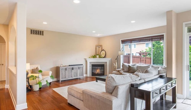 Cozy Sumner Home 3-bed, AC, WiFi