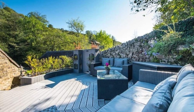 Duck Cottage Milldale Alstonefield Peak District