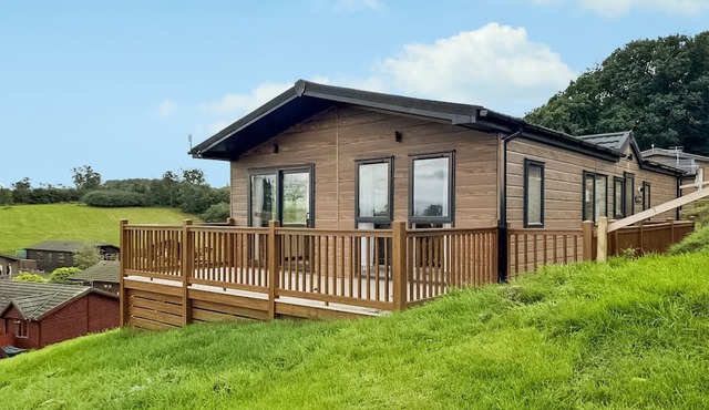 2 bedroom accommodation in Tunstall, Richmond