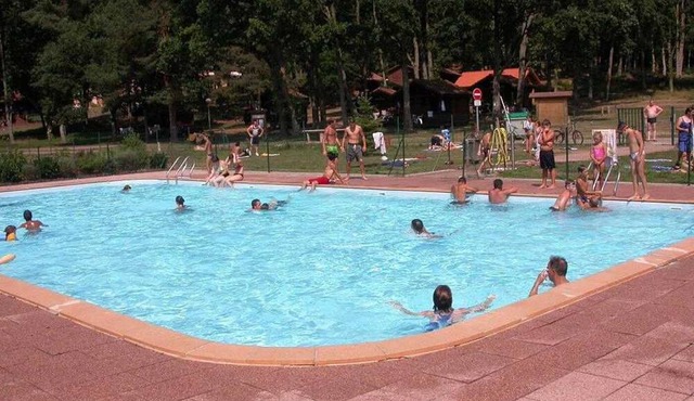 Camping 3 étoiles - Piscine - eeefic