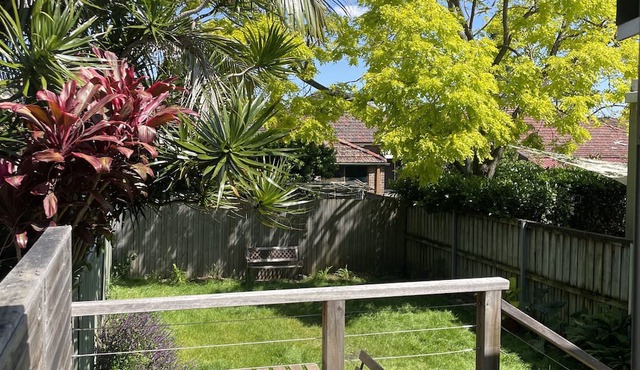 Sunny one bedroom villa in a quite and relaxing area, 20 minutes from CBD