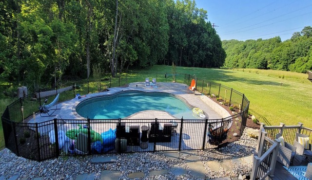 Hide-a-way Haven - private glamping spot with pool access and outdoor extras