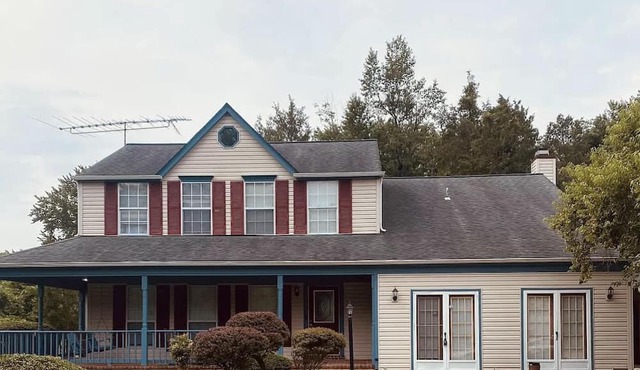 NEWLY Renovated! Claire's Corner in Cheltenham!