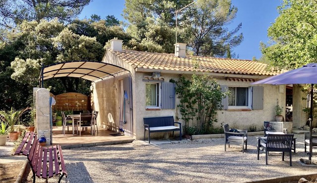 Maison de Campagne à 18 kms Daix en Provence
