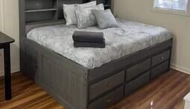 Stay, Play, Hide, Relax -Quiet location close town