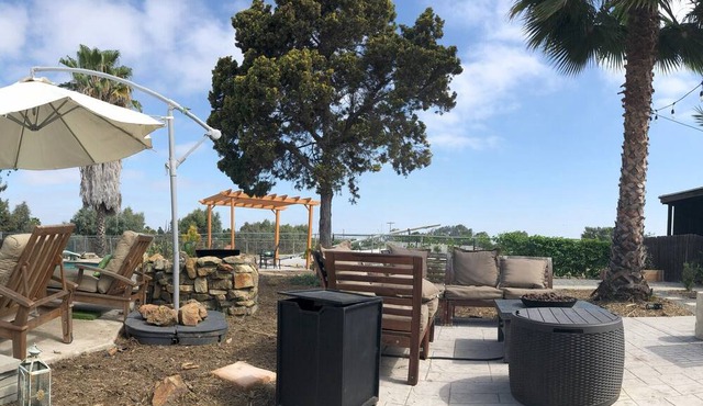 0.5 Acre Craftsman House with Private Pool- 15 minutes from Downtown San Diego