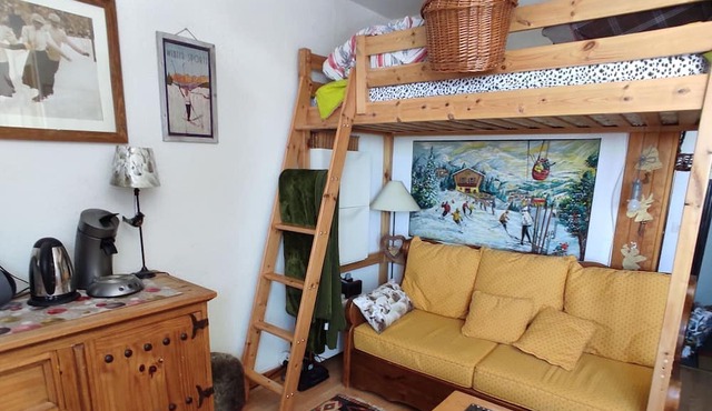 Studio Apartment 'Clos Des Gentianes' with Shared Pool