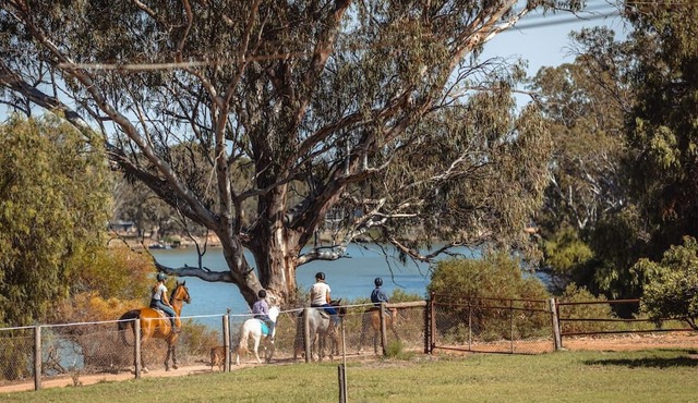 Boathouse Kildalton Farm- Permanently Moored
