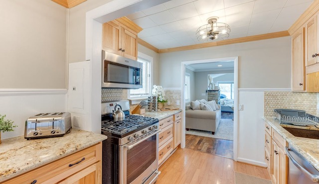 Lakefront Highland Home w/ Dock ~ 2 Mi to Milford!