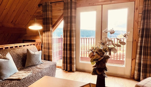 Braemar - Lodges On Loch Ness