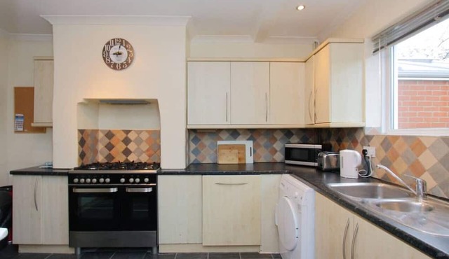 Lovely Victorian House - Andover