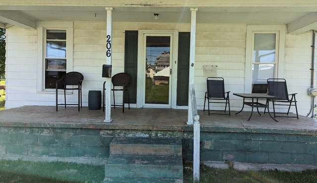 3 Bedroom Home Steps from the Square