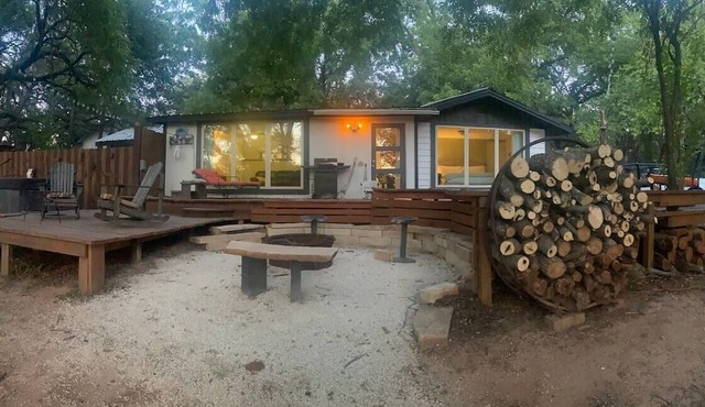 The Gap House HOT TUB