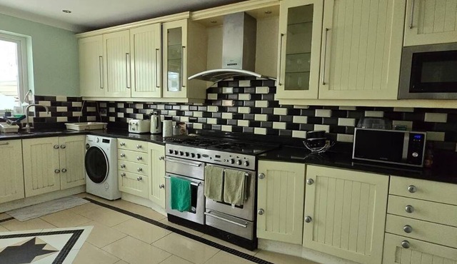 Woods, Ensuite Double Room, Romford