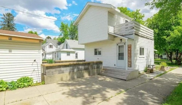 Ells Eccentric Bungalow - Near Downtown