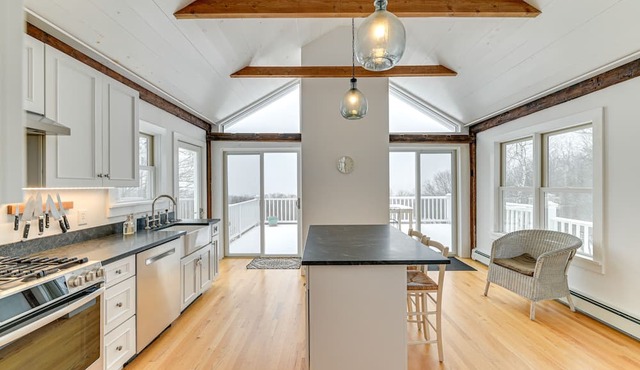 Historic Catskills Farmhouse w/ Panoramic Views!