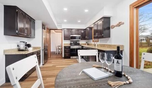 Spacious Home near Parkview and Dupont Hospital