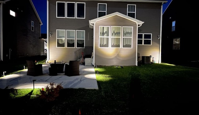 Suburban Bliss in One of Chicago's BEST Suburb, Naperville