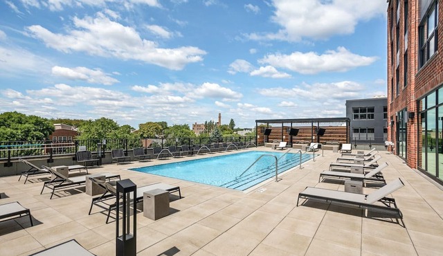 Amazing Logan Square 1BR w/ Pool, Lounge & Gym nr L, by Blueground