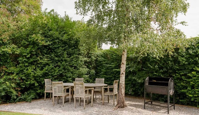 Contemporary 5 bedroom holiday home in Bakewell, sleeps 10.