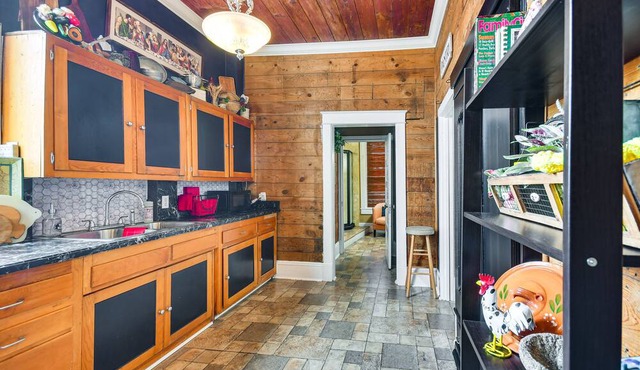 Downtown Hereford Apartment: Dine, Shop + More!