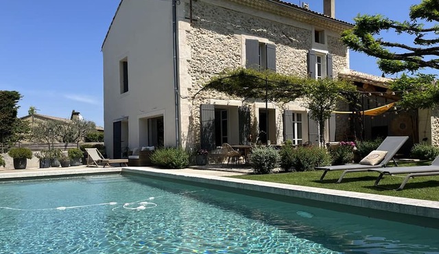 Villa Entraigues-sur-la-Sorgue, 4 bedrooms, 8 persons