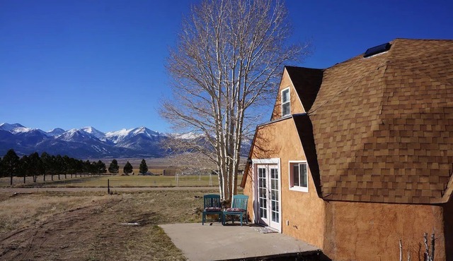 Spacious Geodesic Dome Home with Stunning Mountain Views - Walk to Westcliffe