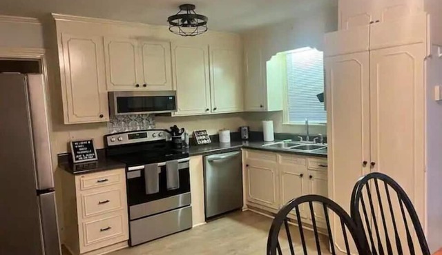 Cozy 1940’s House