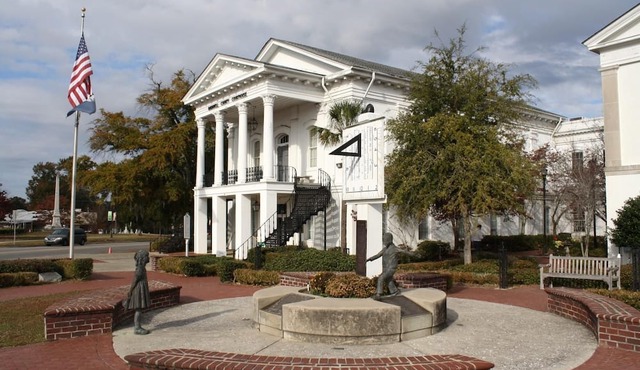 The Cottage on Jefferson, Your Home Away From Home.