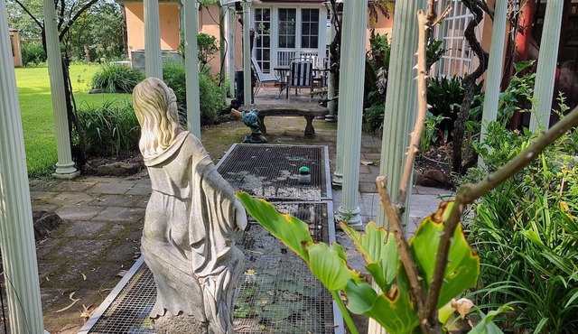 Come enjoy a farmstay at the historical Reibycroft Estate in Freemans Reach NSW.