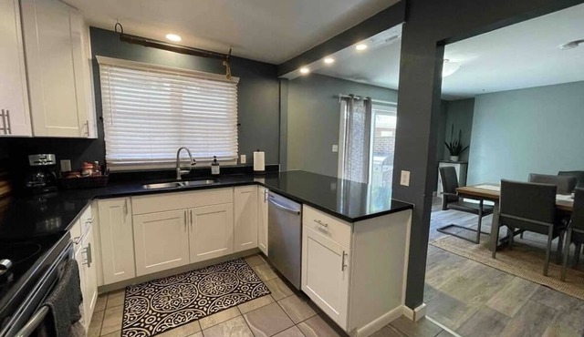 Large, beautifully updated townhome close to UNC and NCMC.