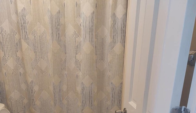 Charming 3-bedroom house in soothing Southampton Township with AC, WiFi