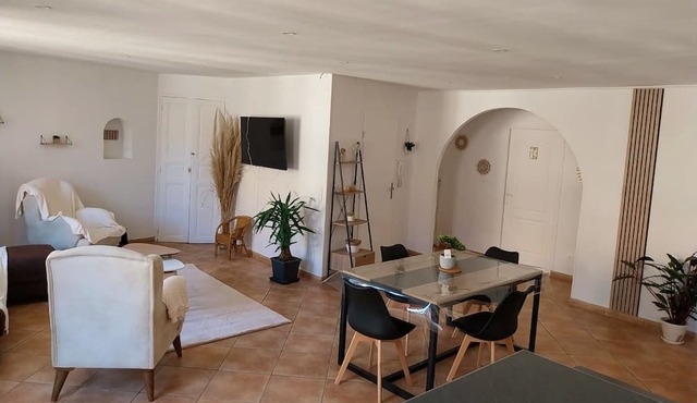 Homerez - Nice appartement for 4 ppl. with balcony at Coursan