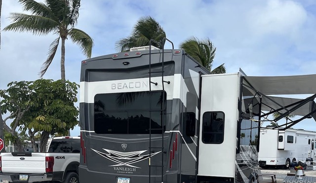 Sunshine Key RV Resort & Marina - Glamping at it's finest!