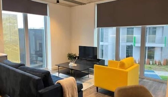 2bed on Elizabeth line-5mins to Excel Custom House