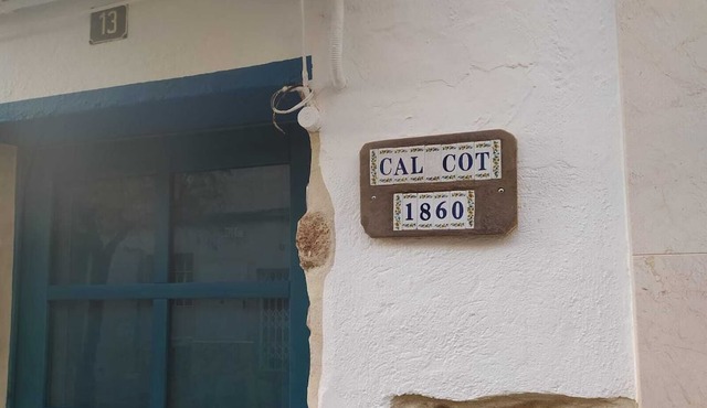 CAL COT Mar y Montaña