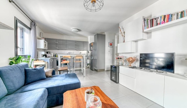 GuestReady - Gem near Musée Lumière