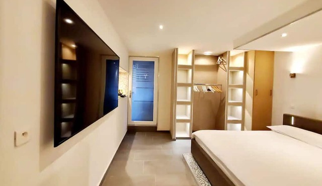 Holiday Apartment "Grand Standing Les Pieds Dans L'Eau" with Lake View, Private Terrace & Wi-Fi