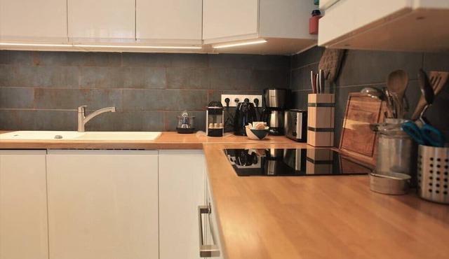 Superb new T3, 2 beds, 1 large office, Championnet