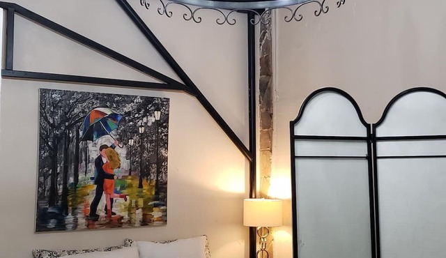 Spacious Loft King-Bed & Sofa centrally-located #1