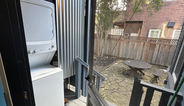 Beautifully Landscaped Furnished Convenient Berkeley Home