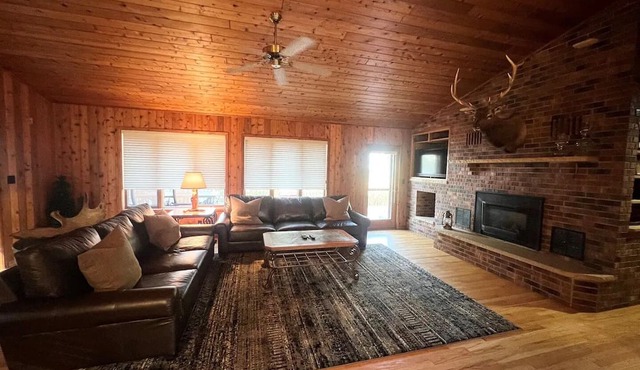 Cozy Lakefront Home, 3Br/2Bth Dead Lake, MN
