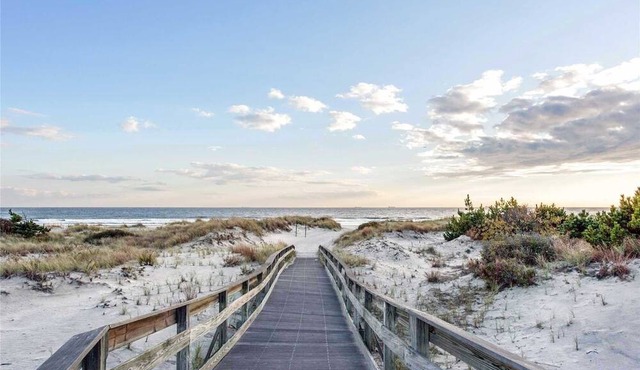 Water View Beach House with roof top deck and private beach