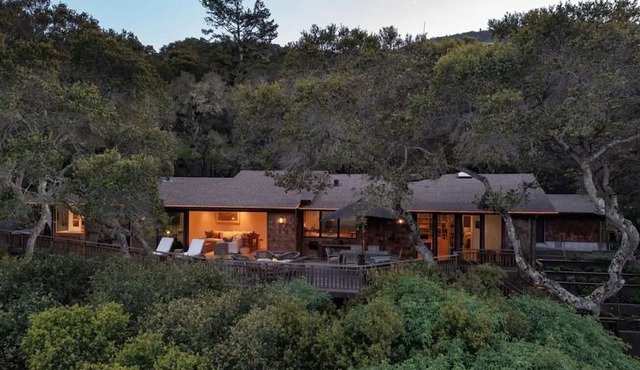 Laguna Seca Race Cabin