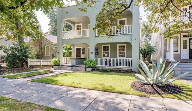 Charming 6 BR Duplex in Augusta - Steps from Downtown, Restaurants, and Hospitals