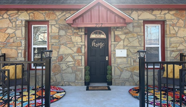 Hickory Hill Home Off The Square