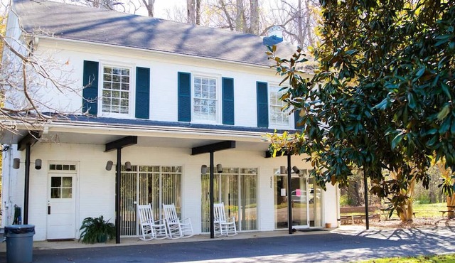 Take it easy at this unique and tranquil getaway